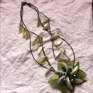 Cute flowered necklace